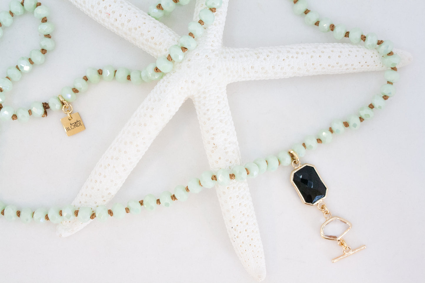 Spa Day Necklace :: Pearlized Mint