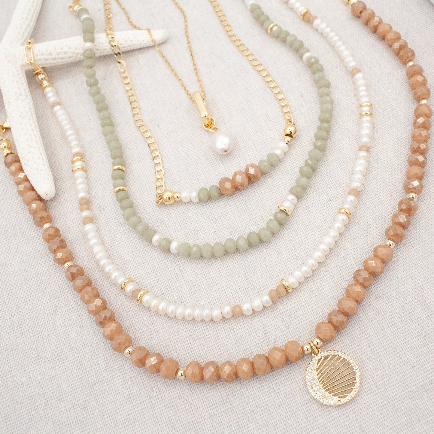 Jellie Necklace :: 16k Gold Filled