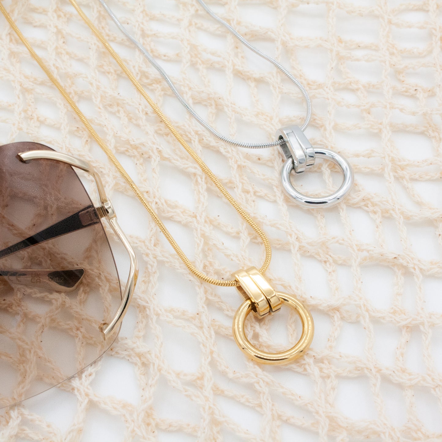 Cabana Sunglass Necklace