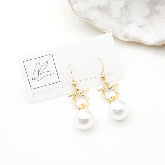 Classique Pearl Earrings