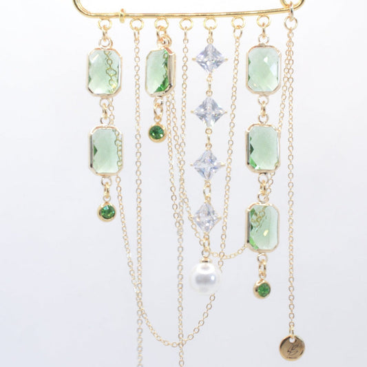 Debutante & Dowry Gemstone Pin : Peridot