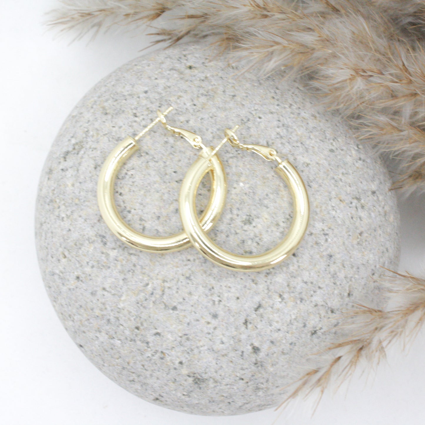 Bantam Hoop Earrings :: 14k Gold Filled