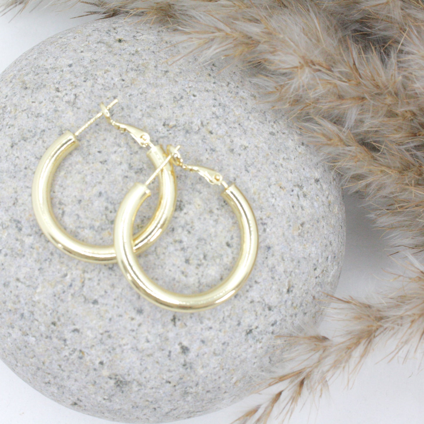 Bantam Hoop Earrings :: 14k Gold Filled