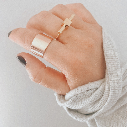 Shield Ring