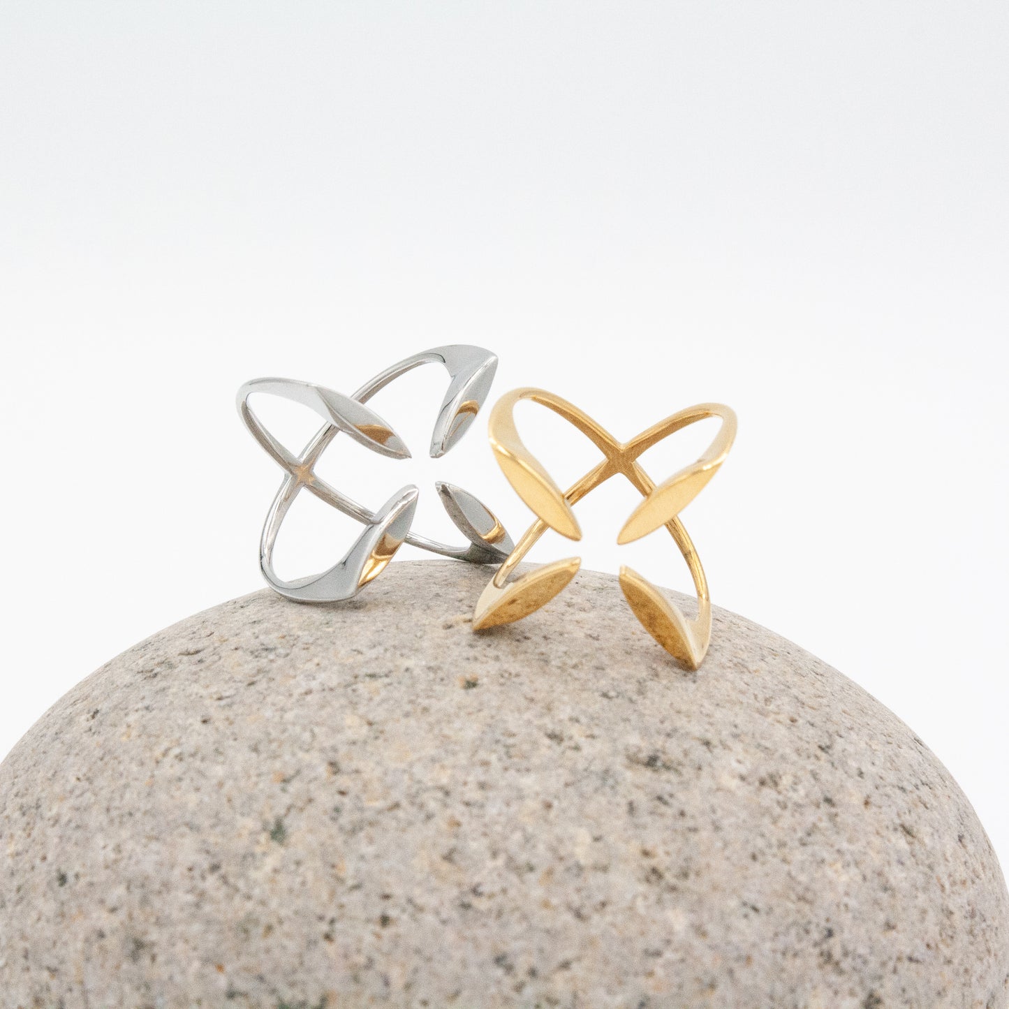 4 Corners Ring