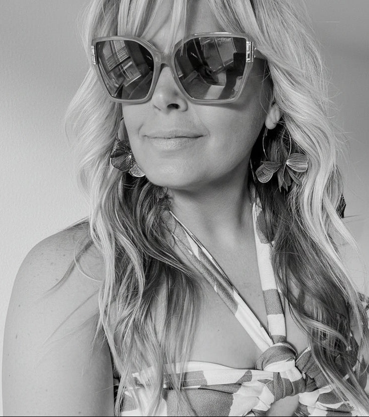 Island Bloom Hoops : Silver