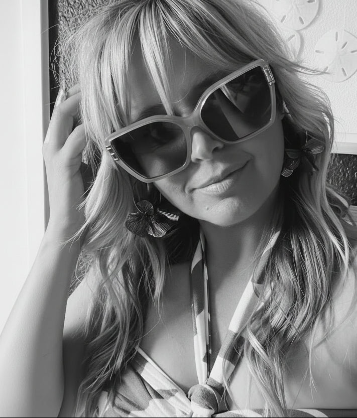 Island Bloom Hoops : Silver