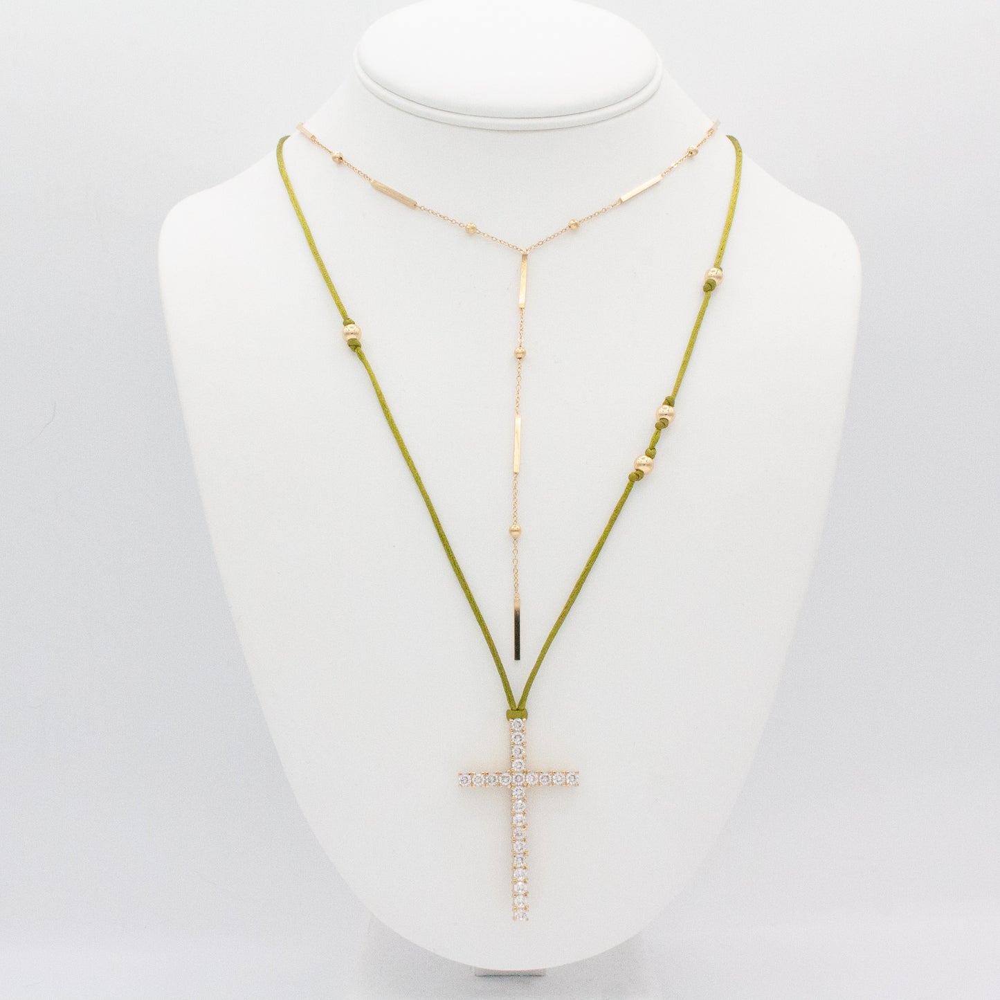 Island Strand Necklace :: Cross