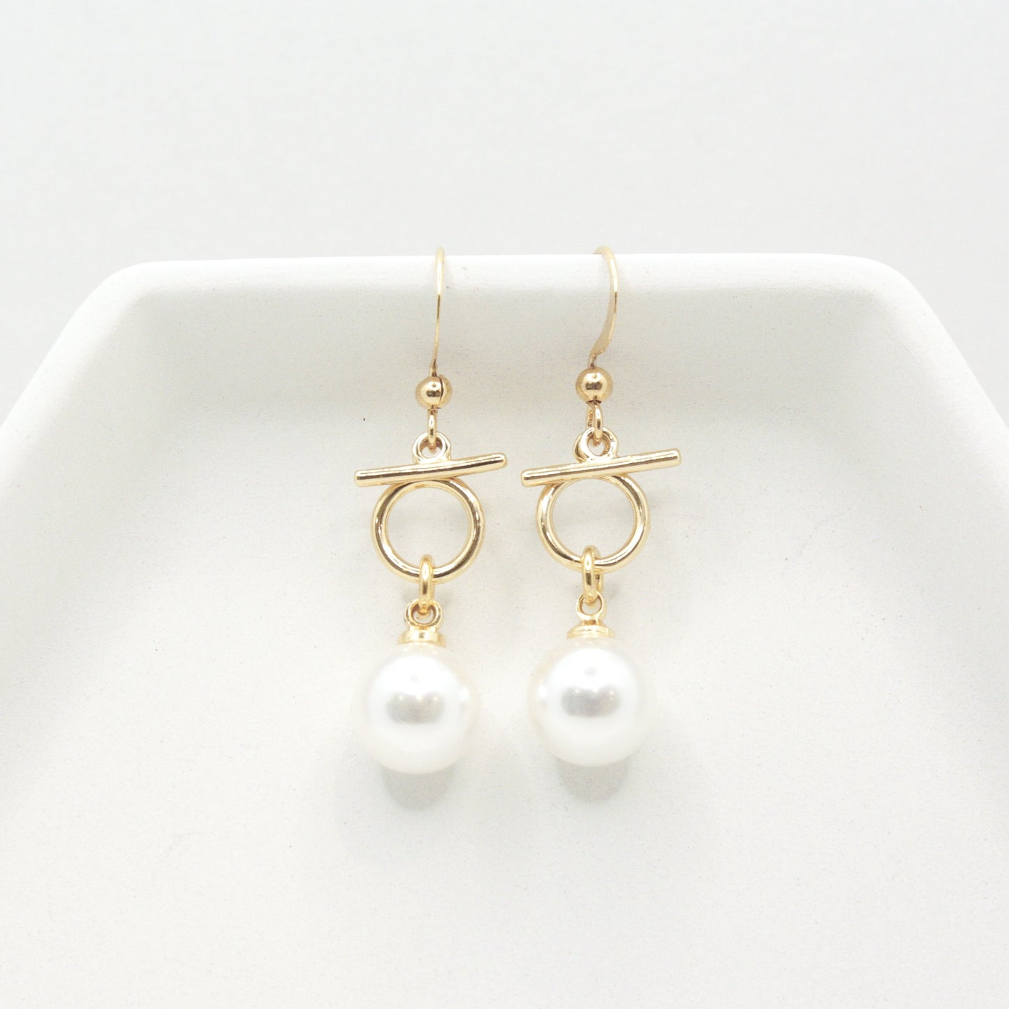 Classique Pearl Earrings