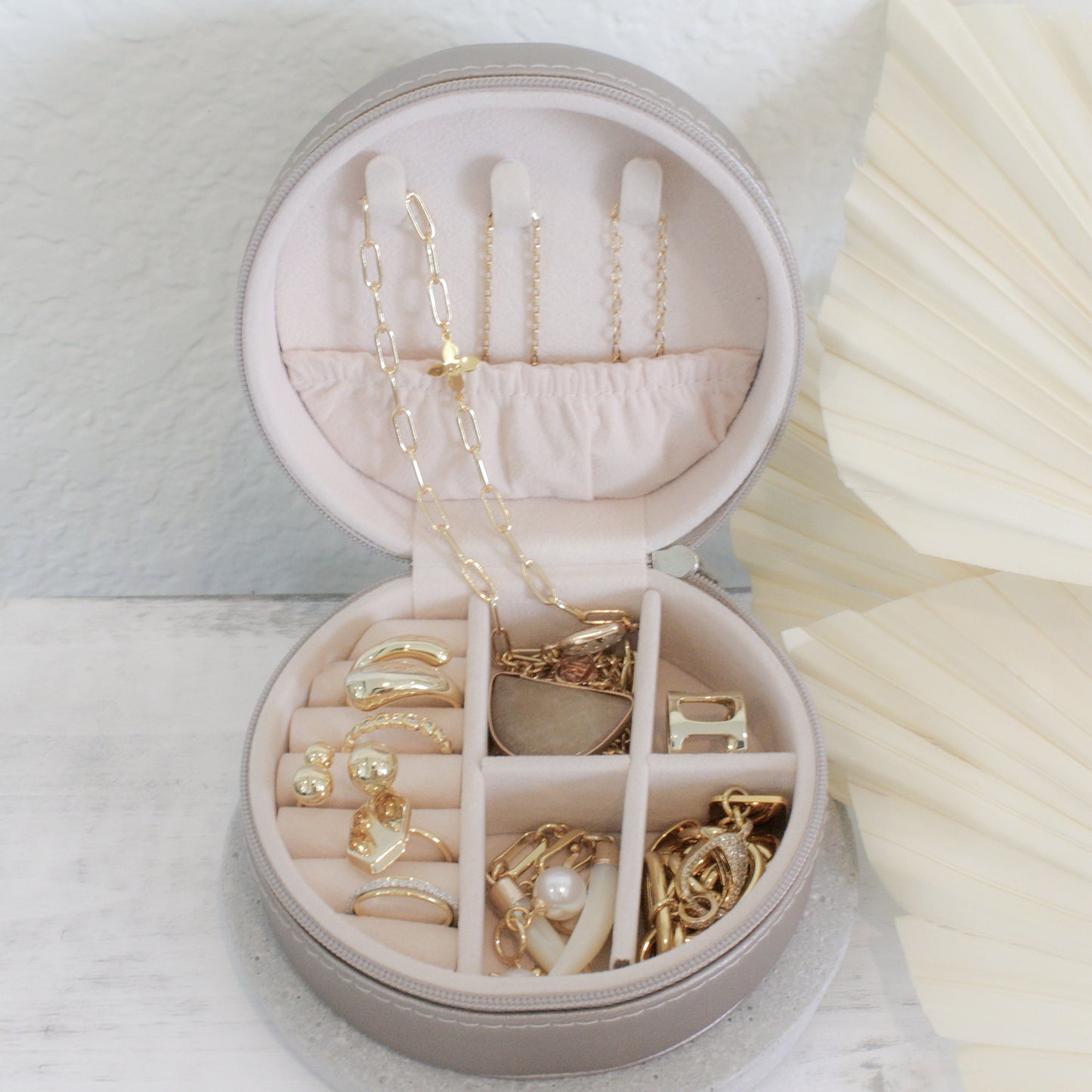 Seashell Jewelry Travel Case