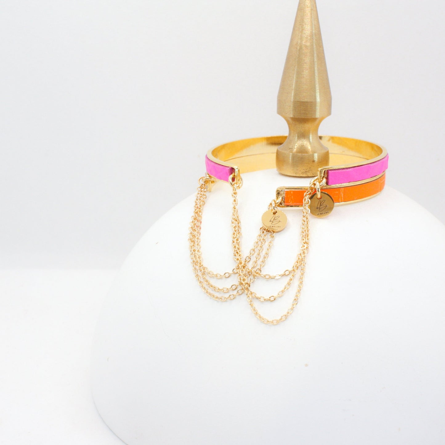 Bijoux Leather & Chain Cuff Bracelet : Neon Pink (1/4")