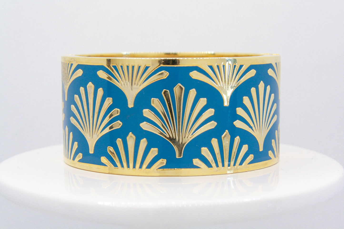 Vintage Art Deco Palm Cuff