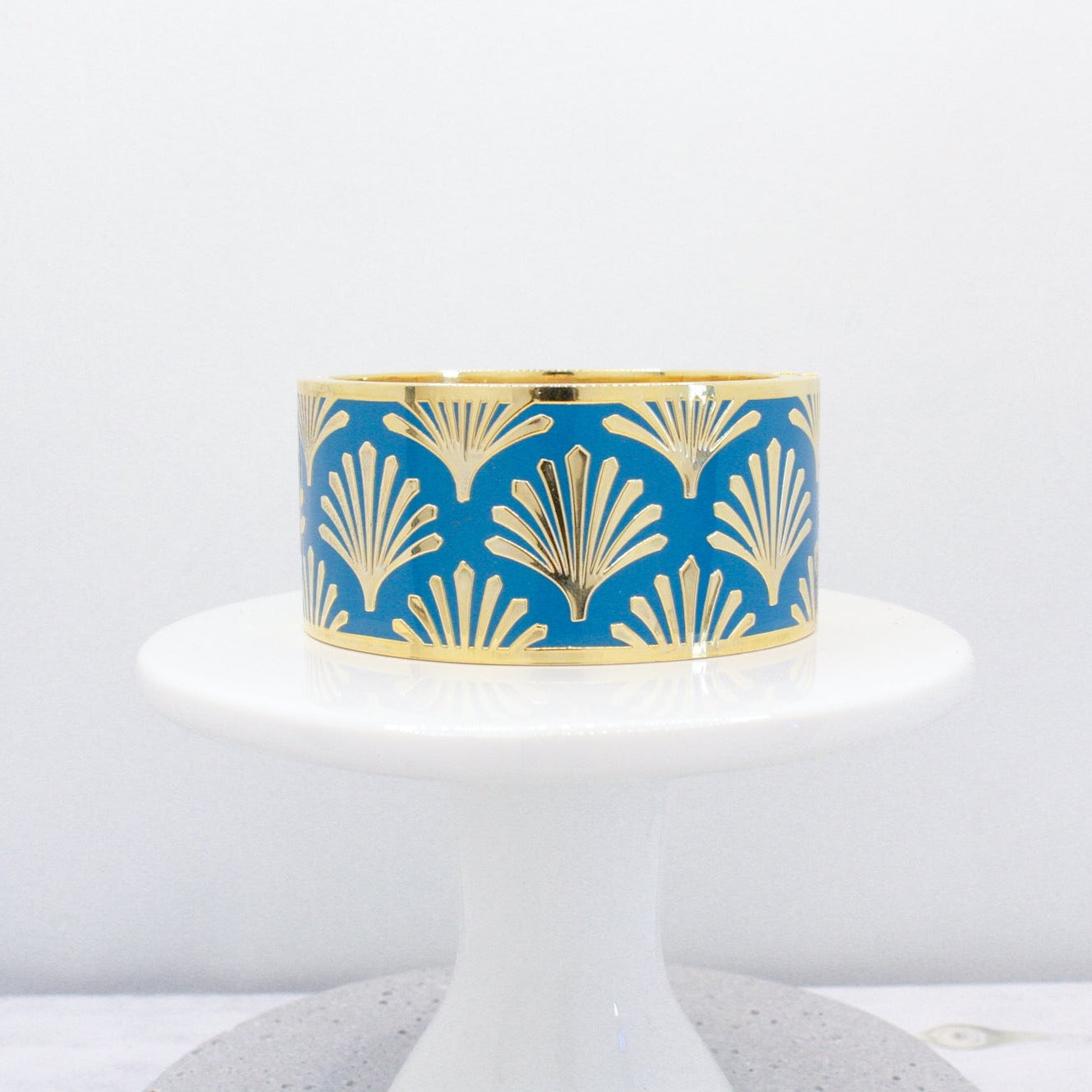 Vintage Art Deco Palm Cuff