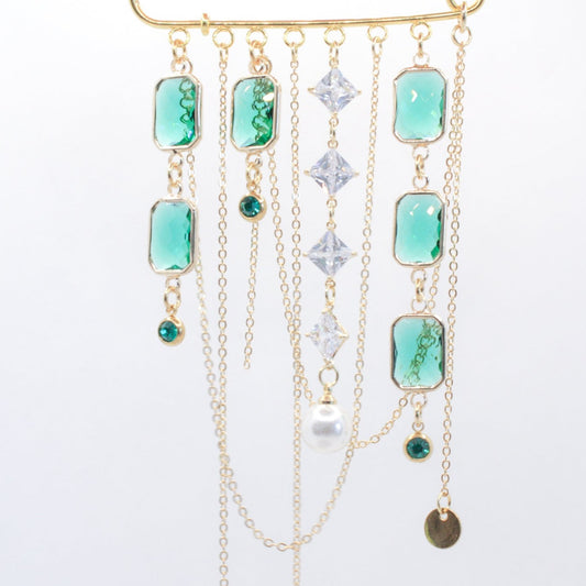 Debutante & Dowry Gemstone Pin : Emerald